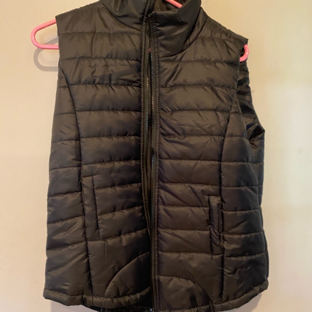 Rue 21 Black Vest | Large
